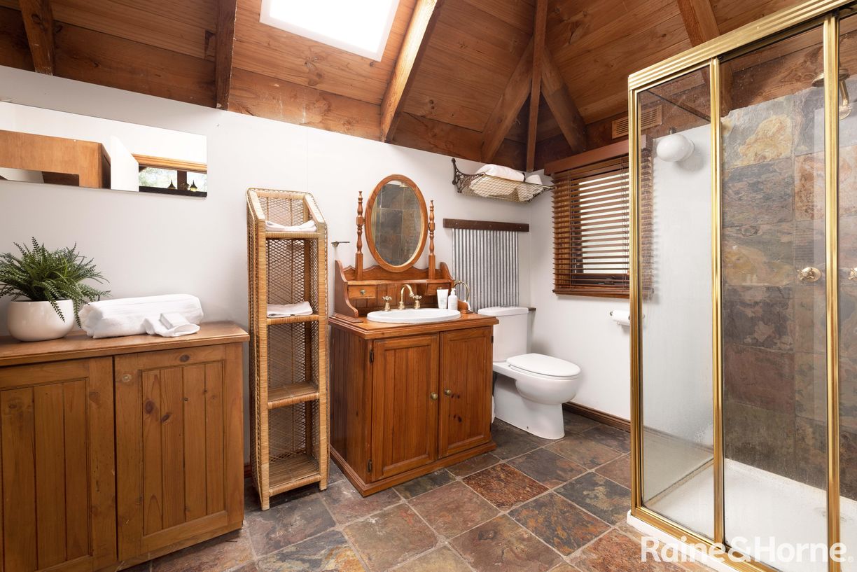 90 Ellandee Crescent — photo 15 of 16