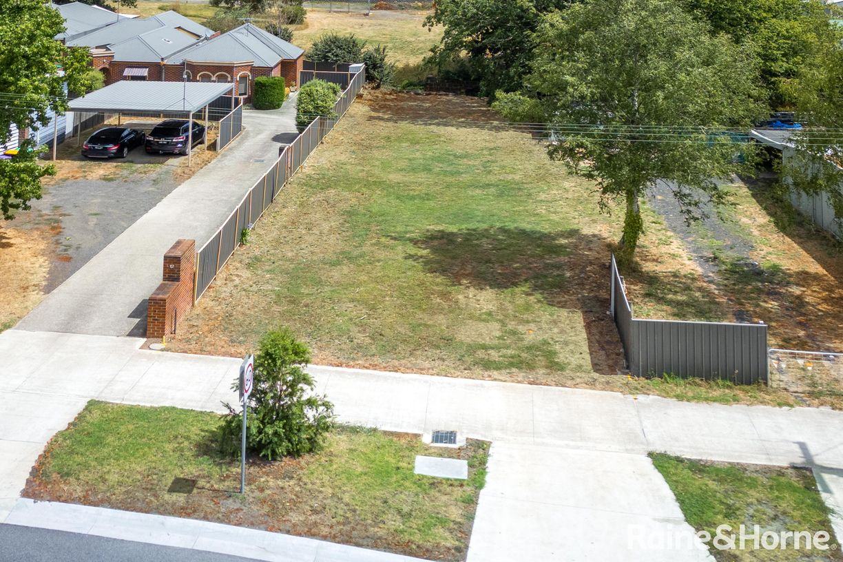 10 Melbourne Road — photo from Raine & Horne Gisborne
