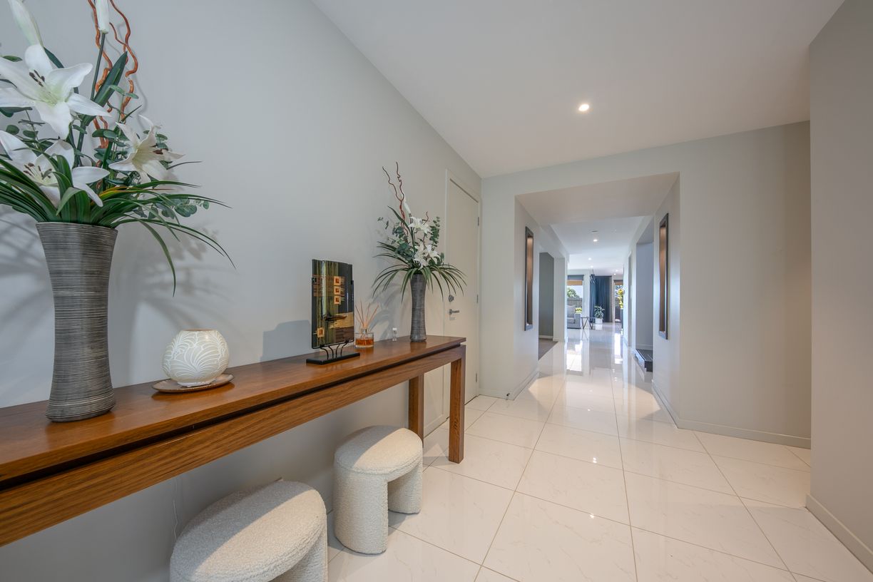 2 Tasman Road — photo 7 of 30