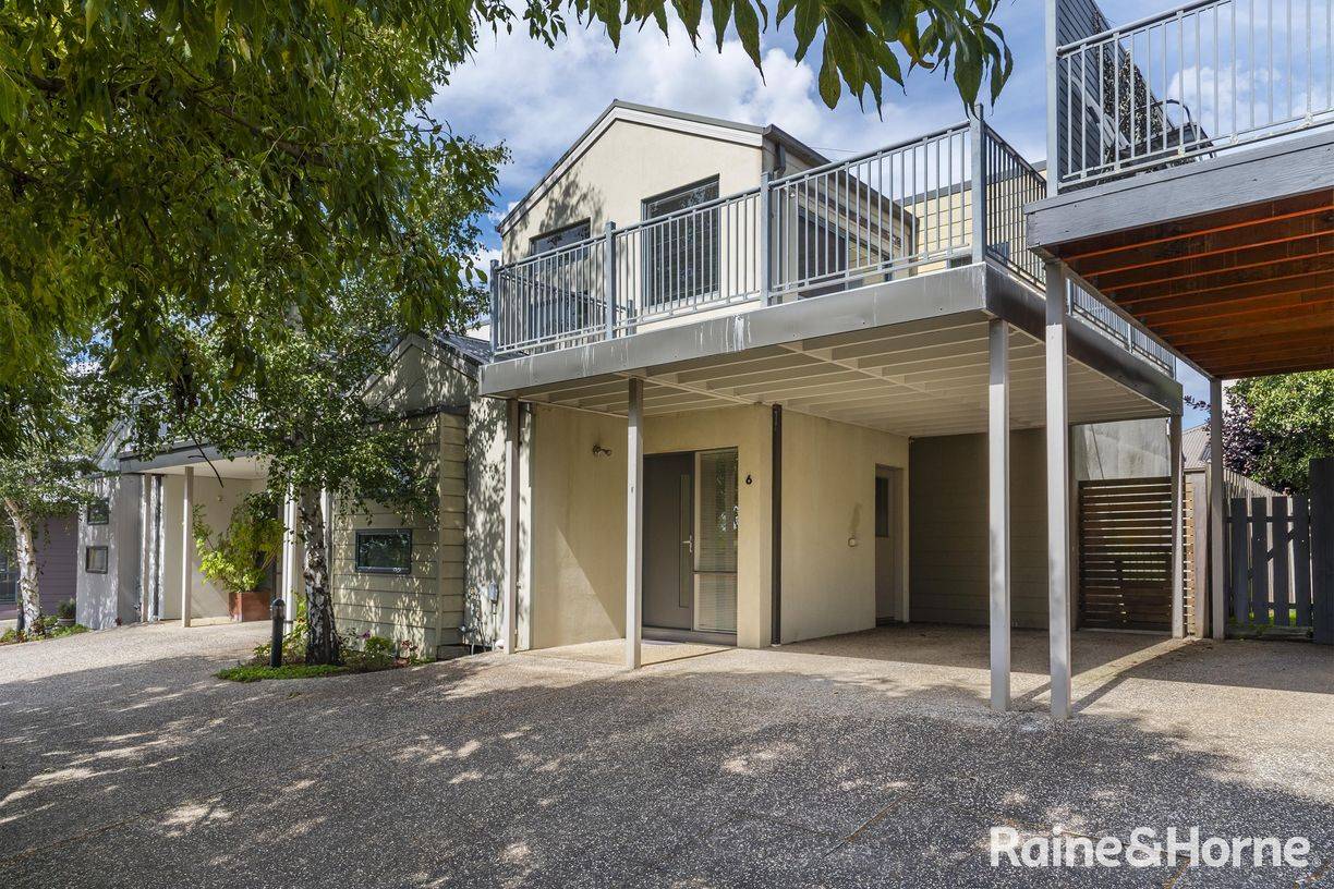 6/1-5 Rodney Street — photo from Raine & Horne Gisborne