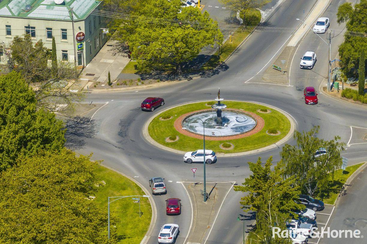 64 Willowbank Road — photo 14 of 21