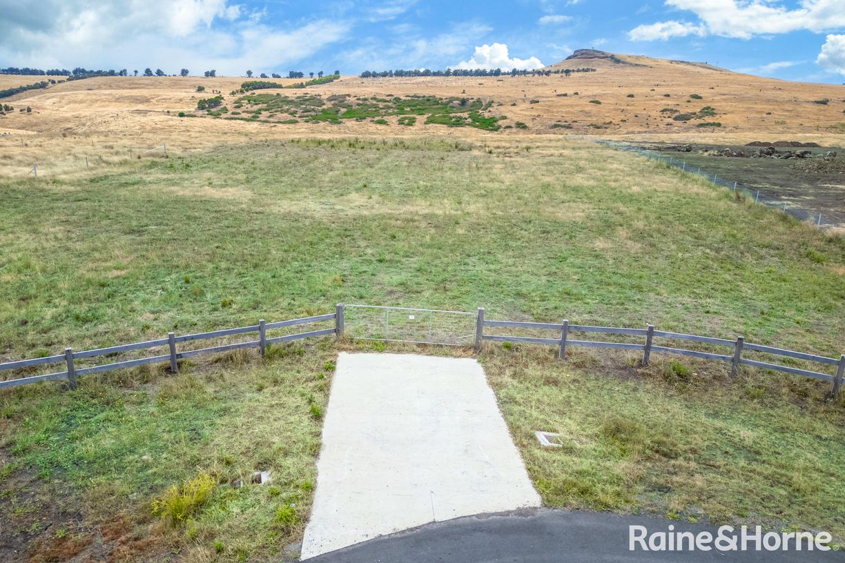 106 (lot 9) Rockglen Way — photo 4 of 15