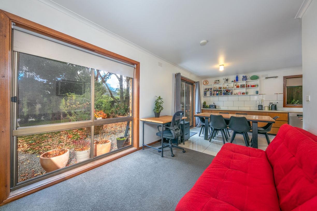 8a, 8b & 8c Victoria Street — photo 6 of 30