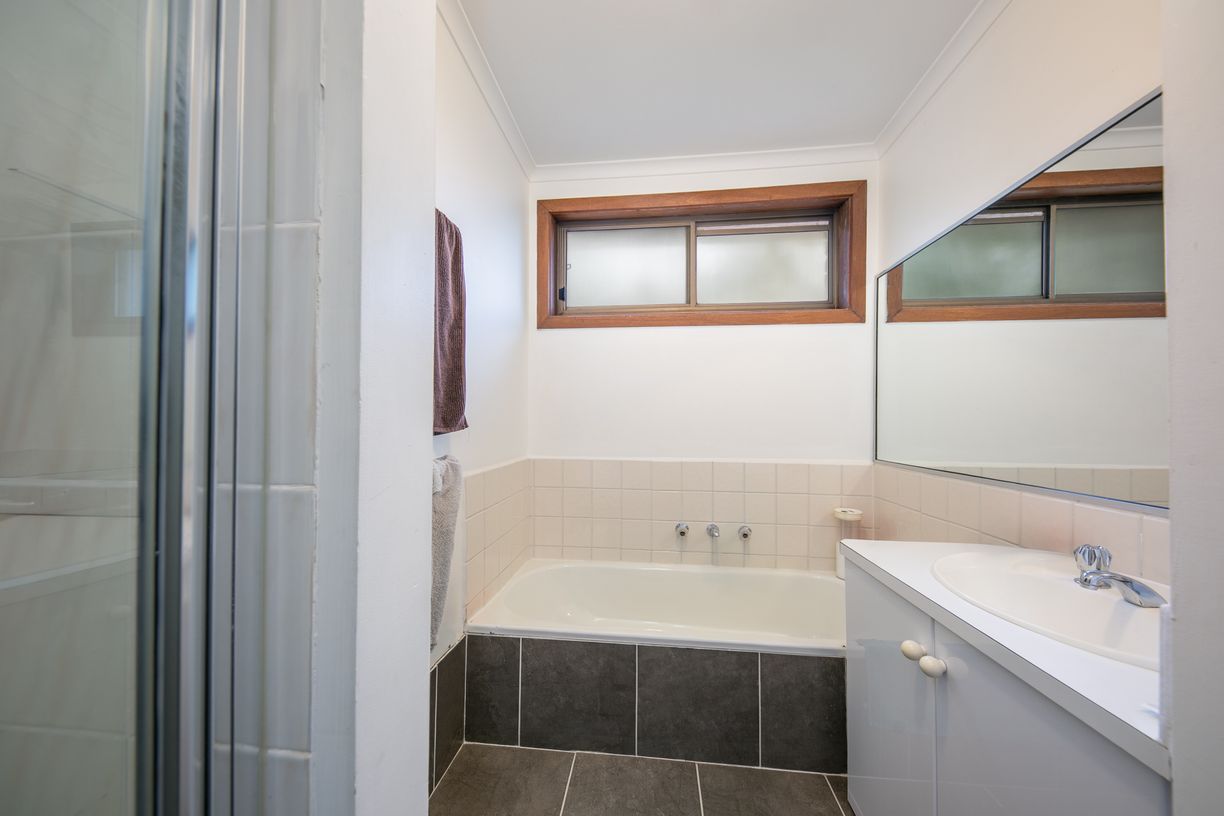 8a, 8b & 8c Victoria Street — photo 11 of 30