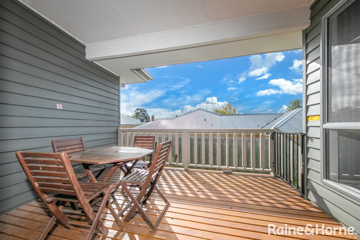 42b Howey Street — photo 15 of 20