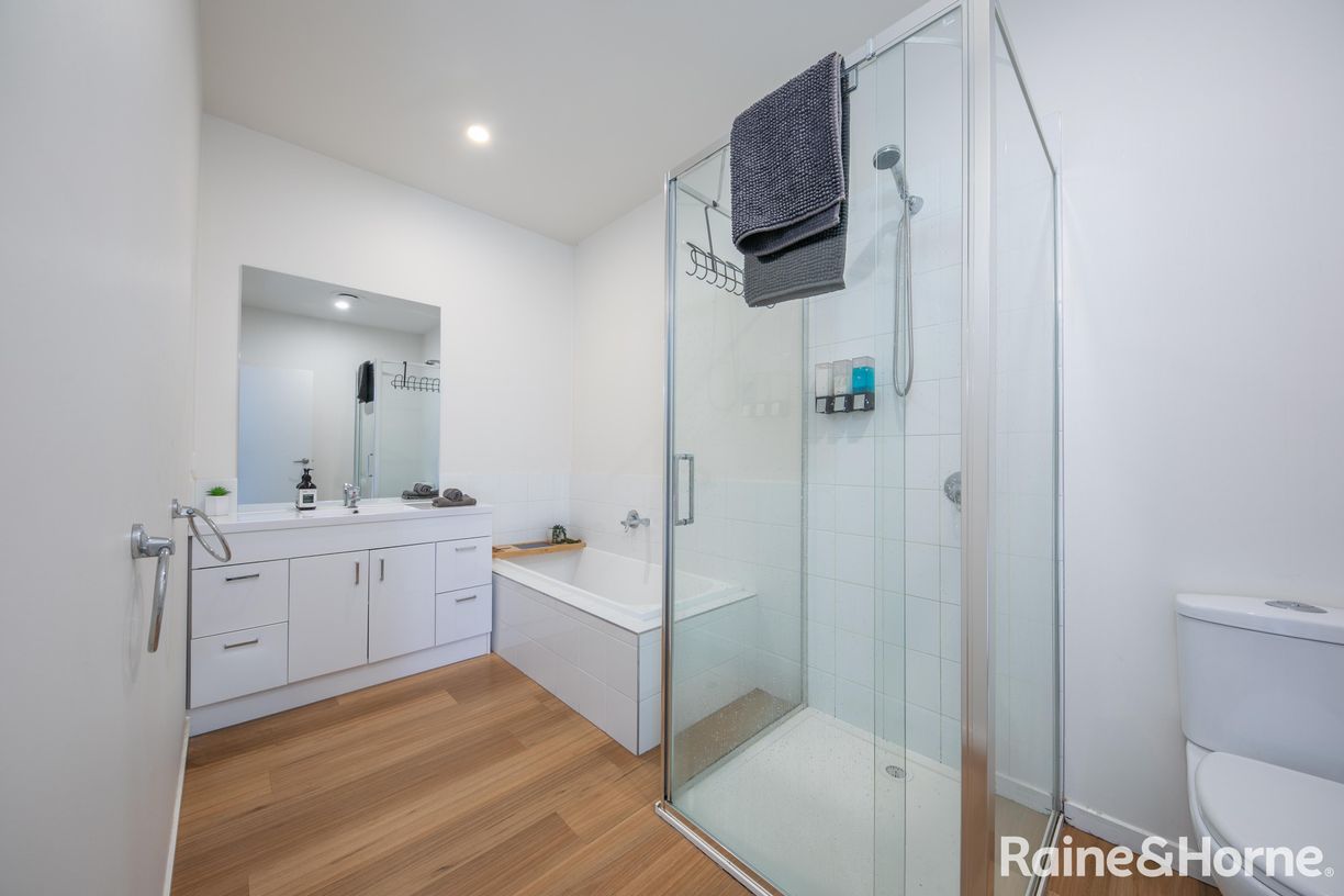 42b Howey Street — photo 13 of 20