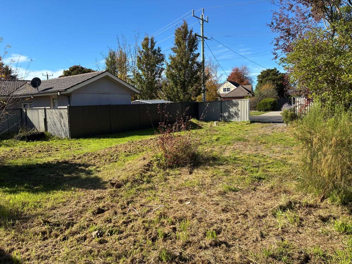 8A Keily Road — photo 4 of 5