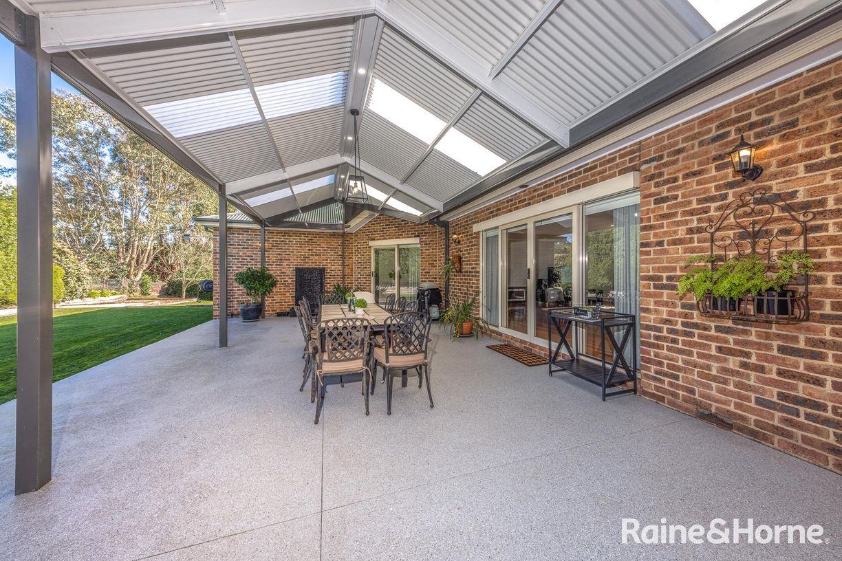 1 Collis Court — photo 4 of 27
