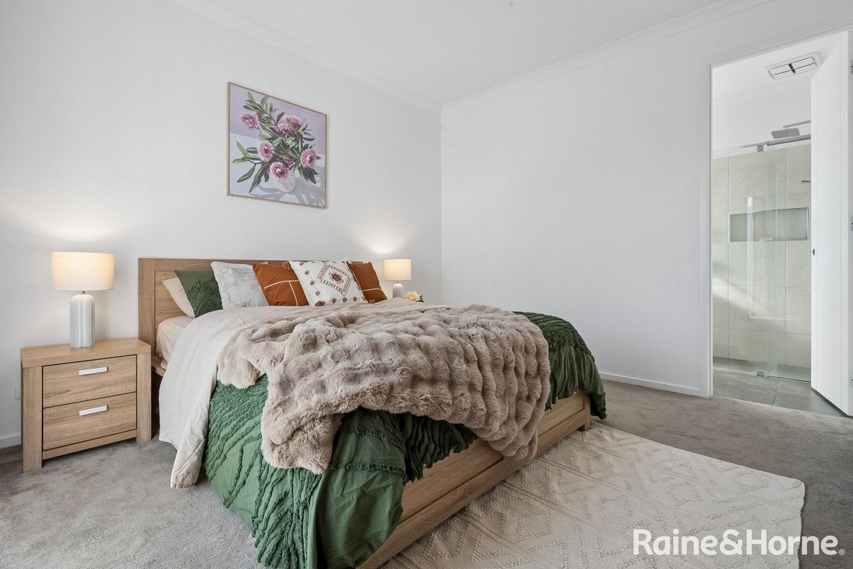10 Hanrahan Street — photo 12 of 29