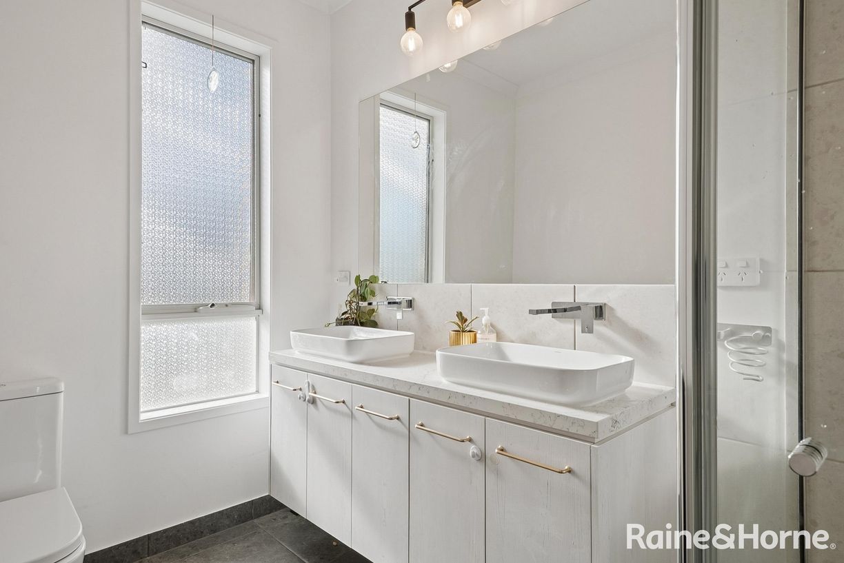 10 Hanrahan Street — photo 13 of 29
