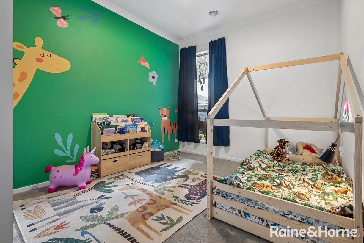 10 Hanrahan Street — photo 16 of 29