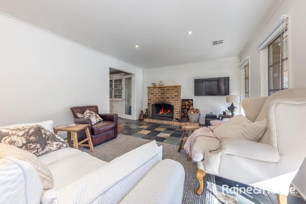 50 Outawood Rise — photo 9 of 29
