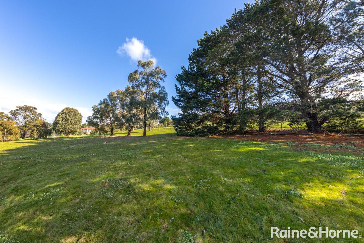 17B Manna Gum Court — photo 5 of 10