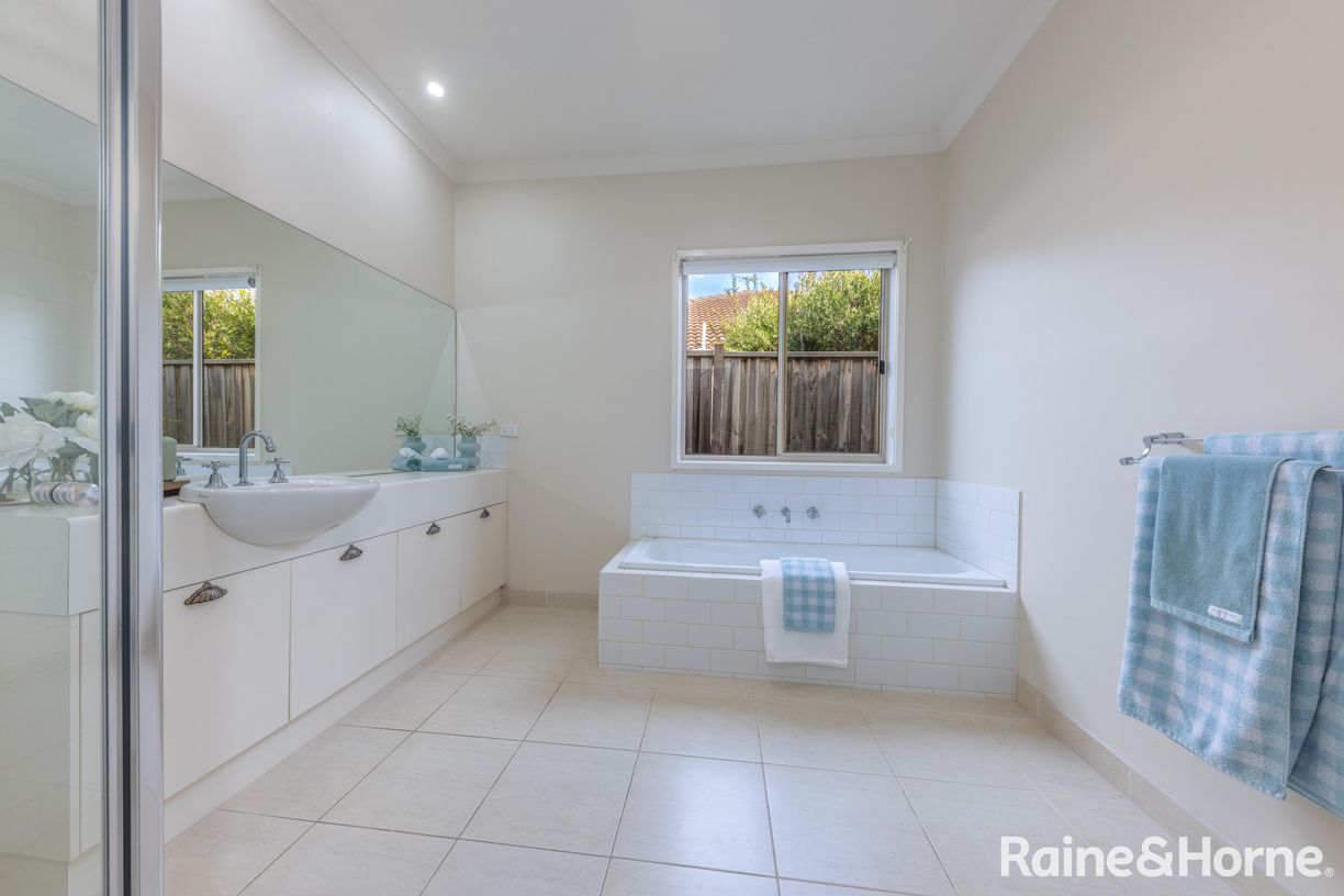 14 Dumbarton Way — photo 16 of 28