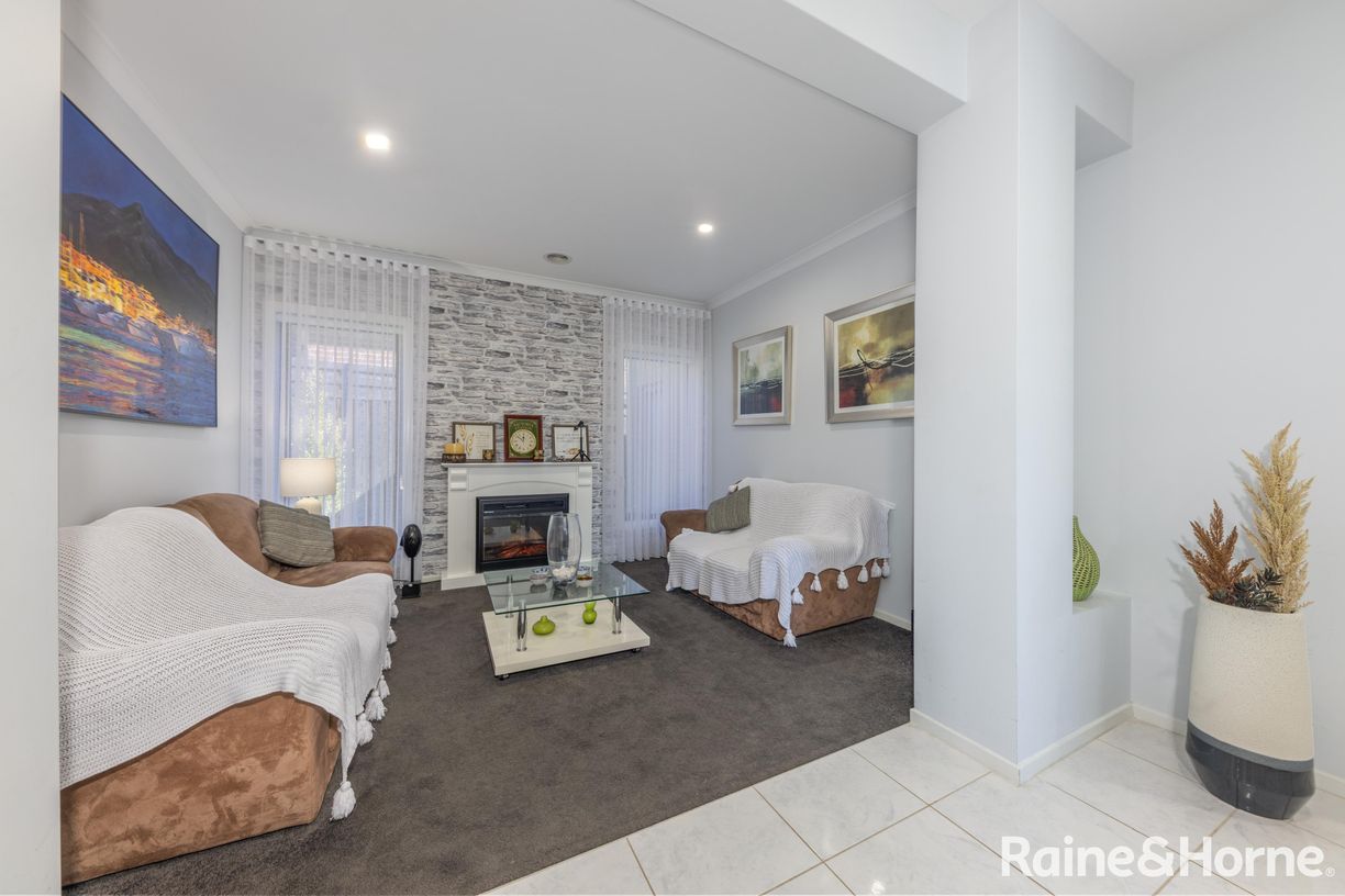 16 Cherry Ballart Road — photo 8 of 23