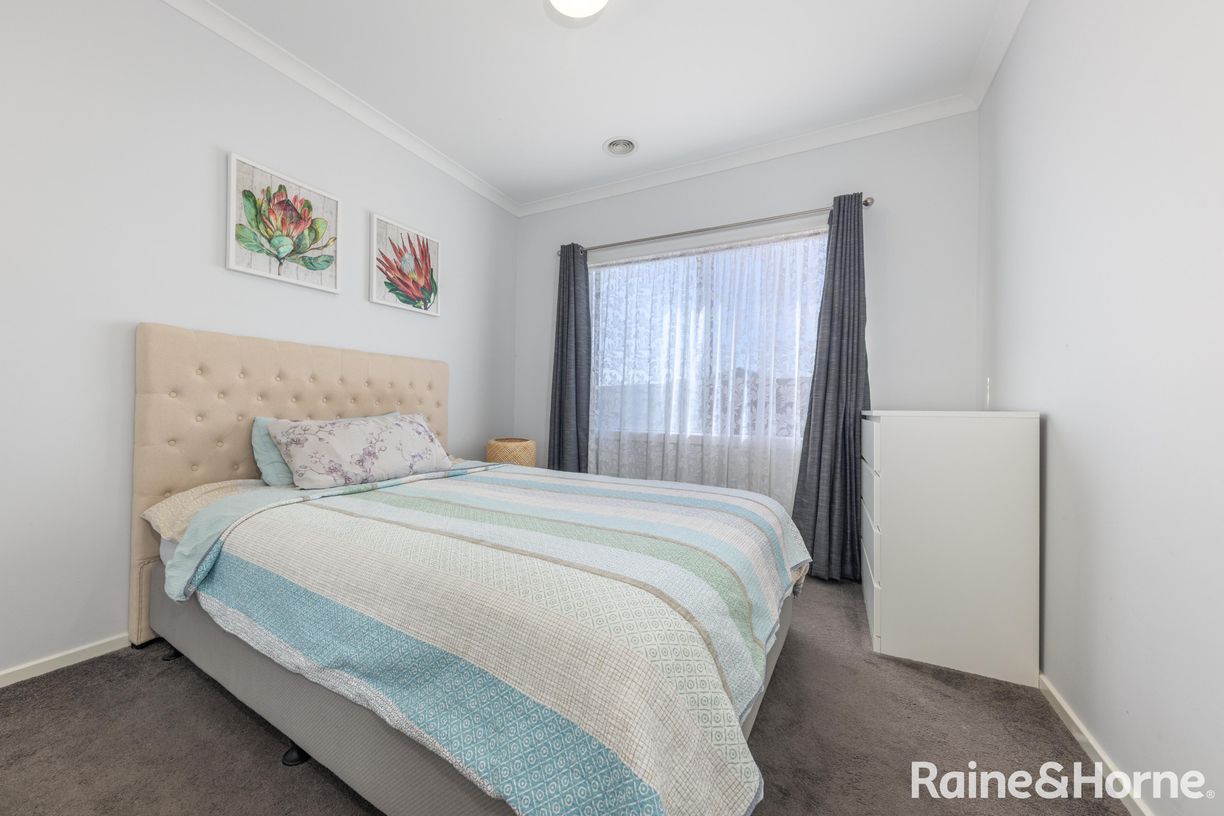16 Cherry Ballart Road — photo 13 of 23