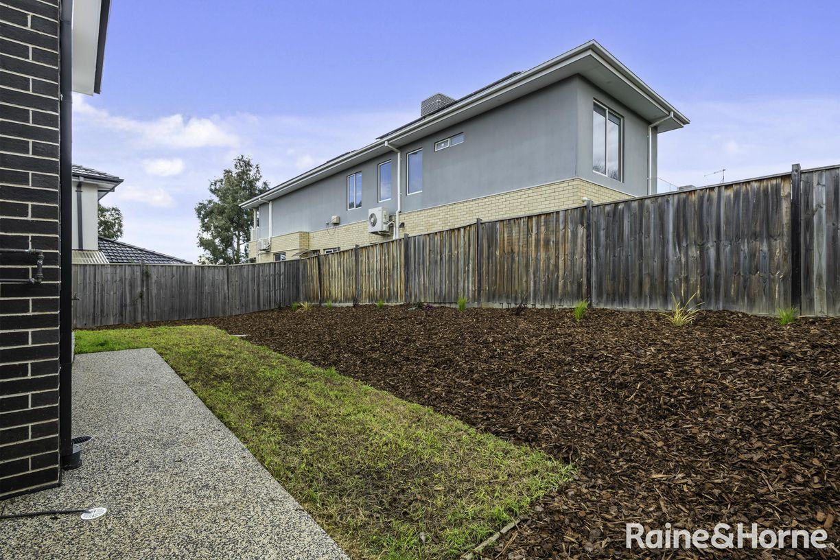 29 Lone Pine Drive — photo 15 of 23