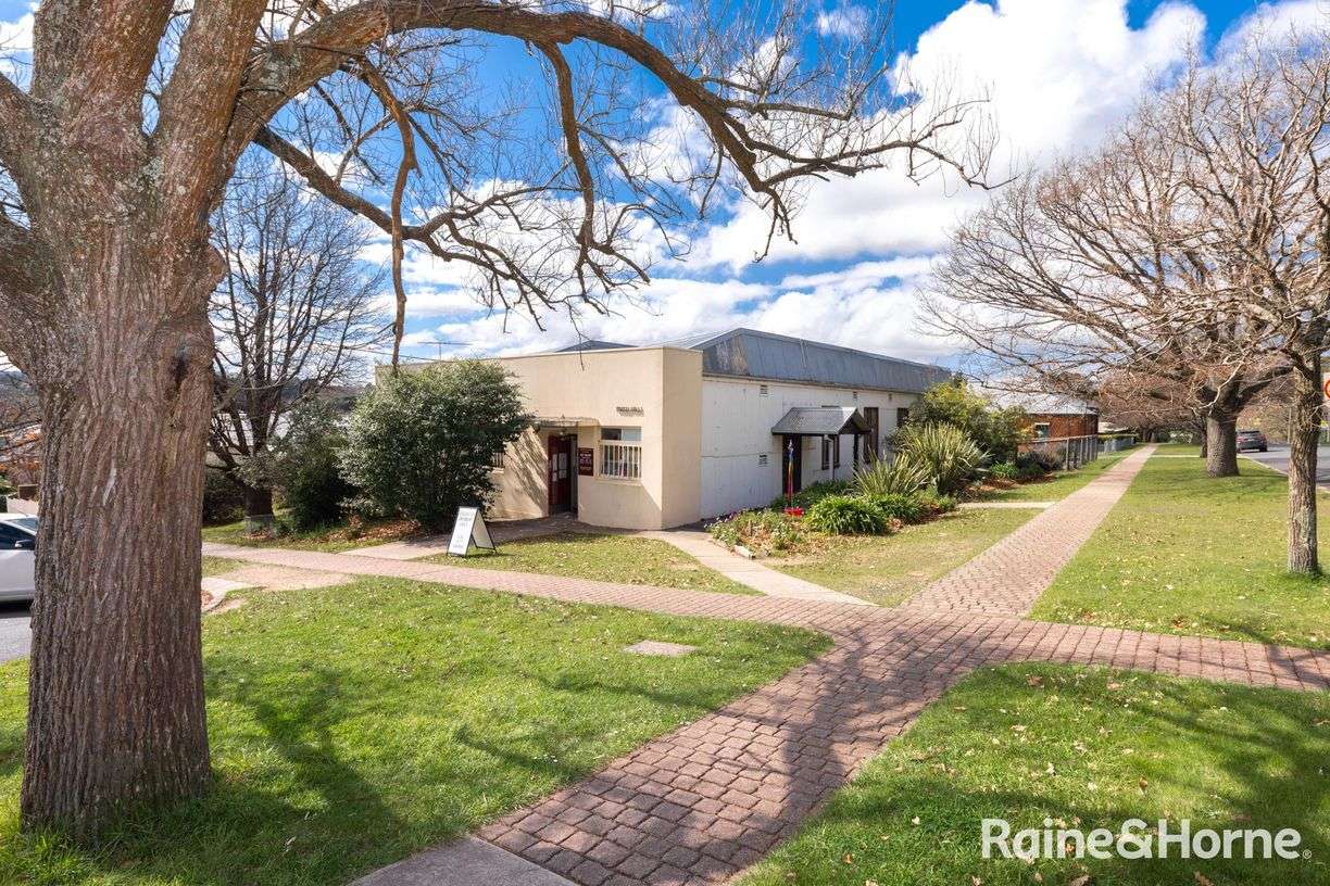 30 Fisher Street — photo 4 of 14