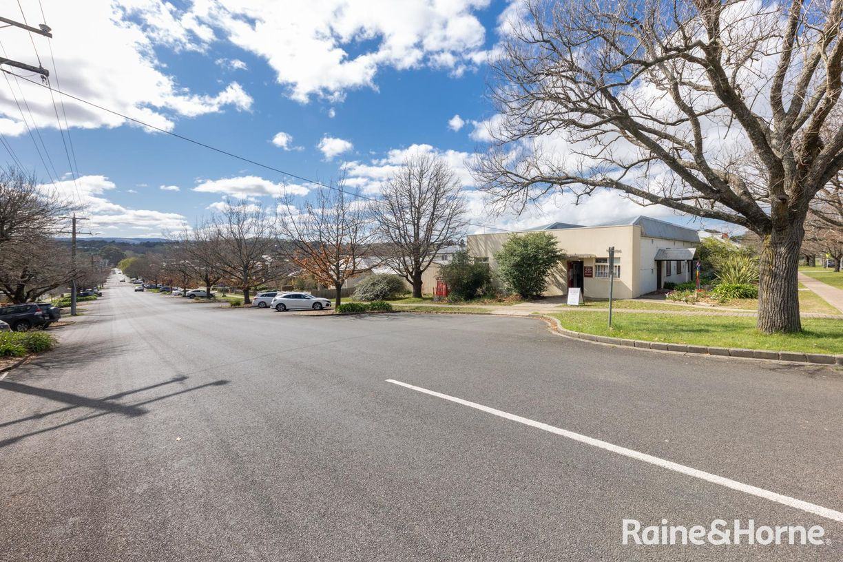 30 Fisher Street — photo 12 of 14