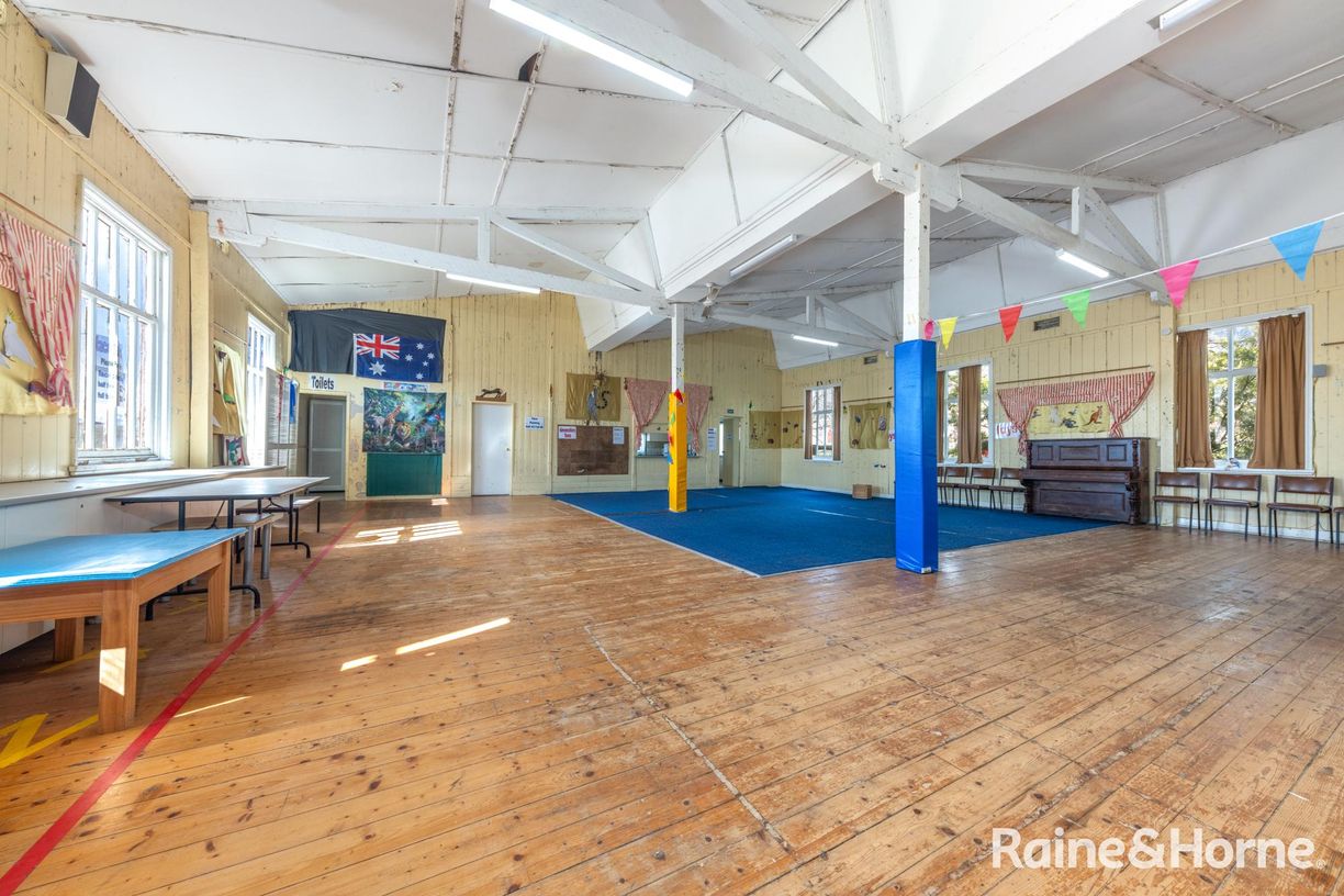 30 Fisher Street — photo 6 of 14