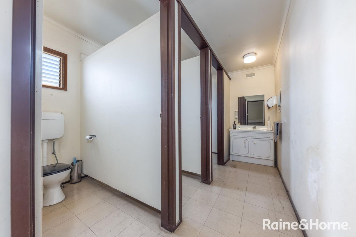 30 Fisher Street — photo 8 of 14