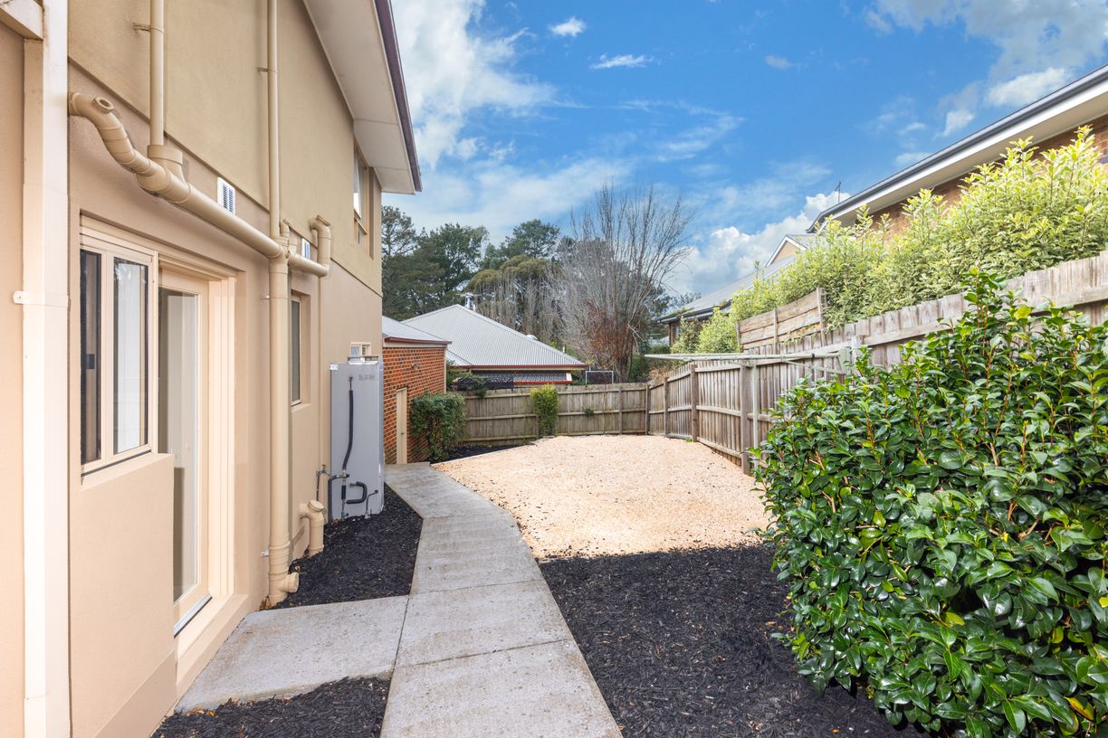 1/71 Aitken Street — photo 14 of 18