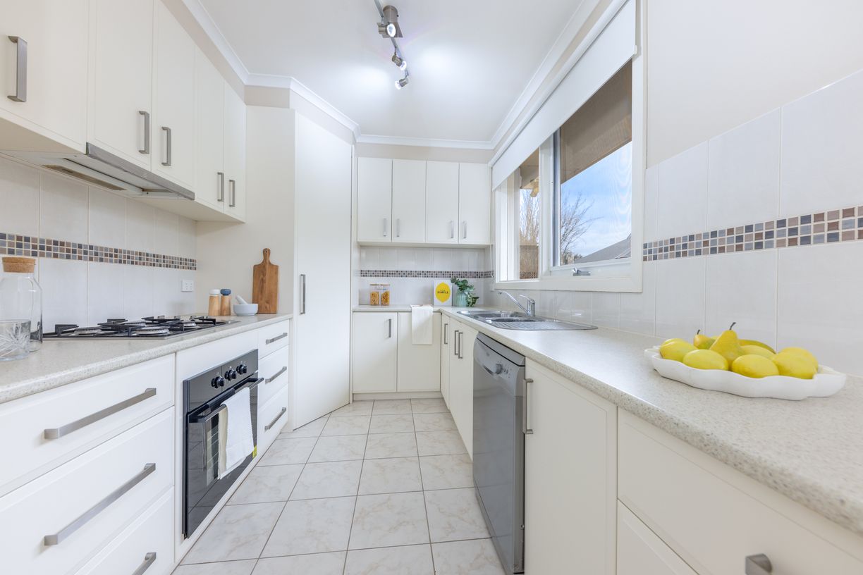 1/71 Aitken Street — photo 6 of 18