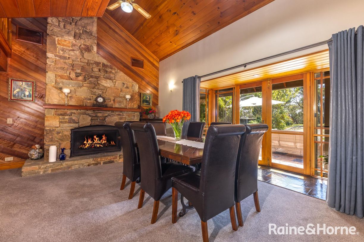 61 Outawood Rise — photo 7 of 23