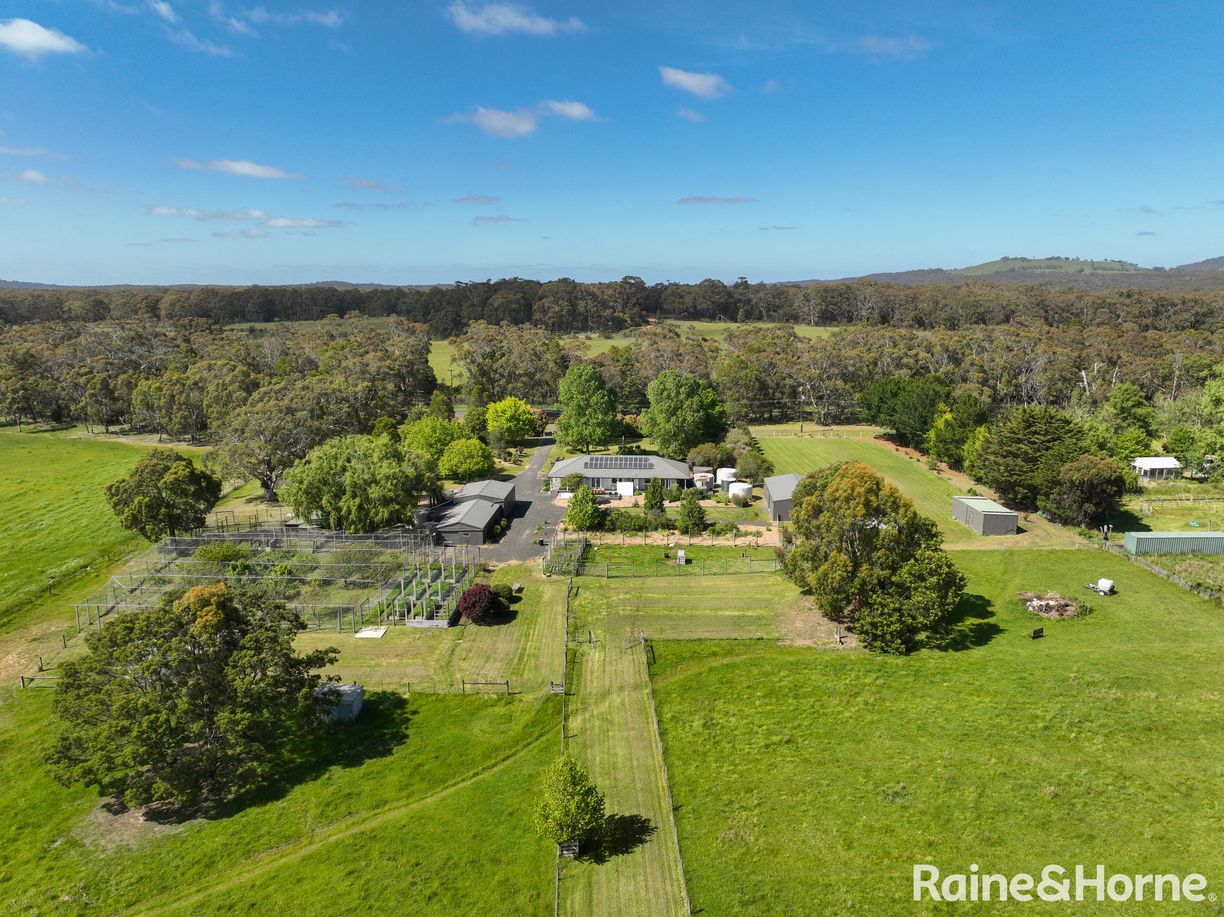 452 Bacchus Marsh Road — photo 26 of 29
