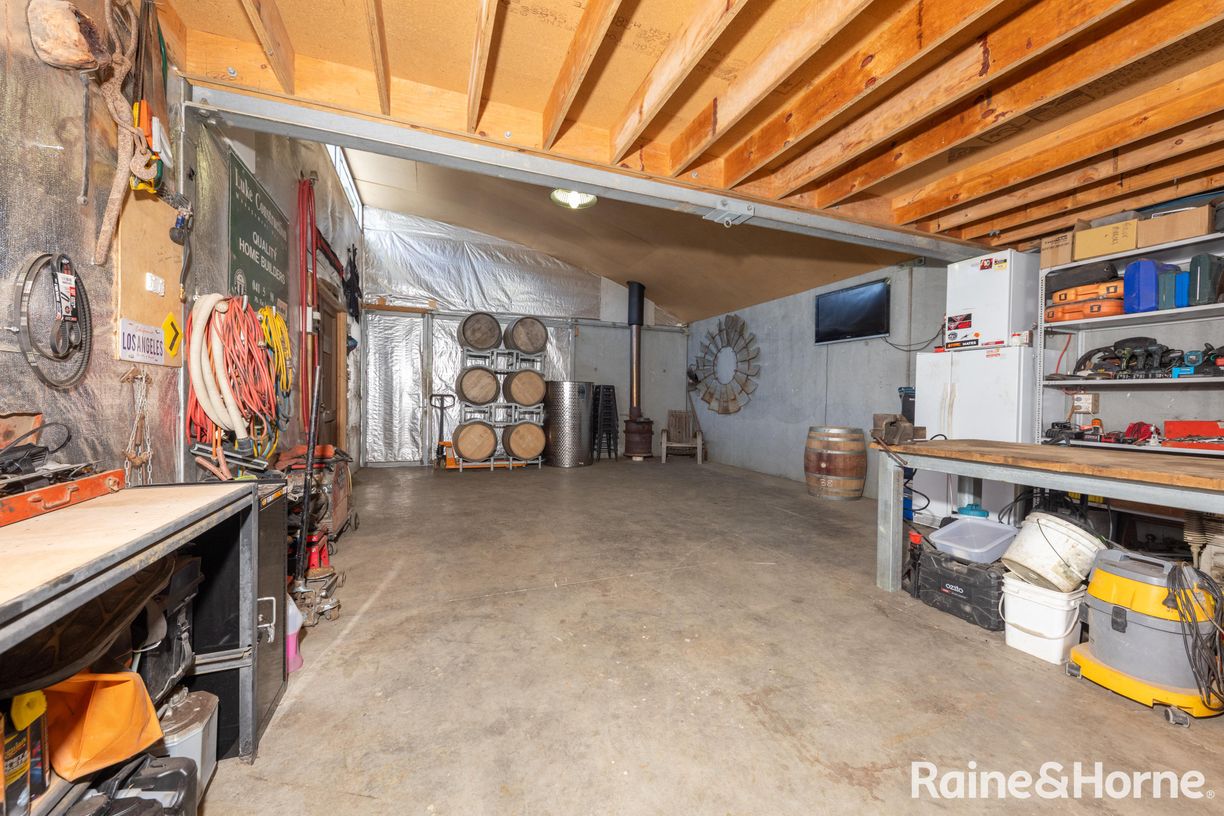 38 Jeanette Court — photo 8 of 30