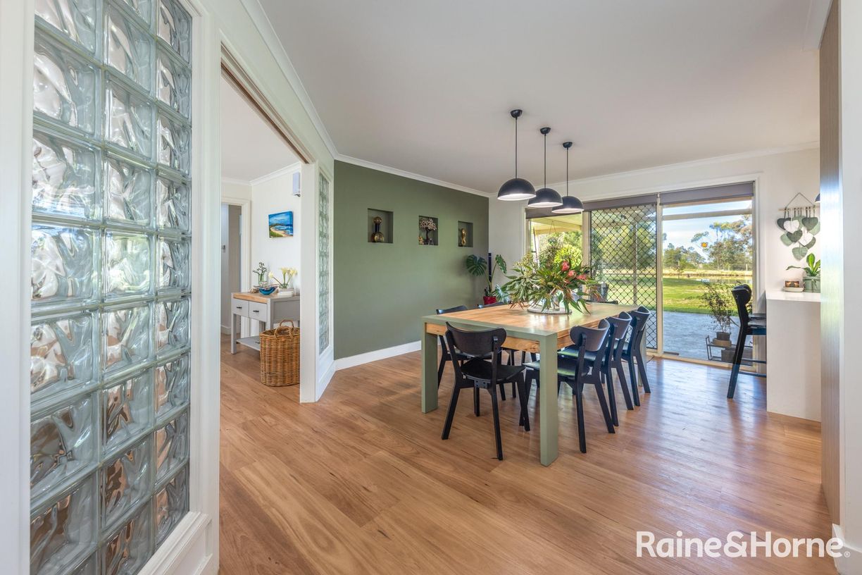 56 Billabong Drive — photo 5 of 21