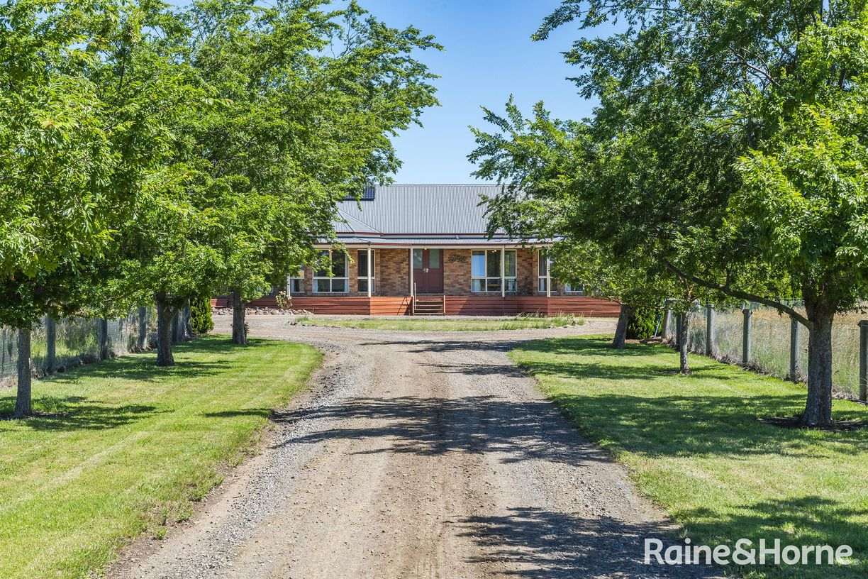 90 Donnelly Road — photo 4 of 30