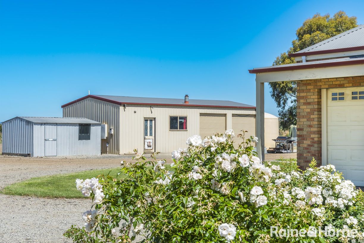 90 Donnelly Road — photo 8 of 30