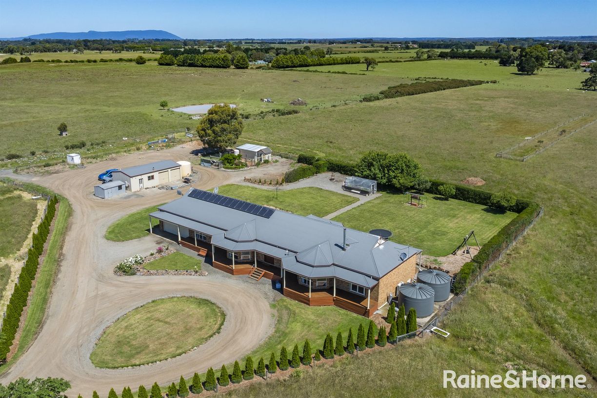 90 Donnelly Road — photo from Raine & Horne Kyneton