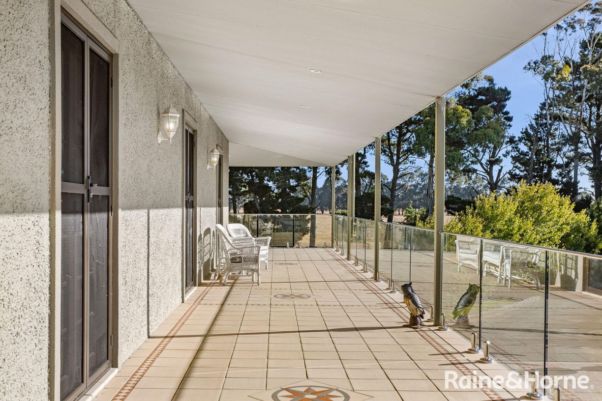 200 Fiddlers Green Road — photo 15 of 19