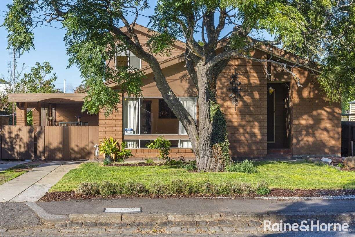 18 Welsh Street — photo from Raine & Horne Kyneton