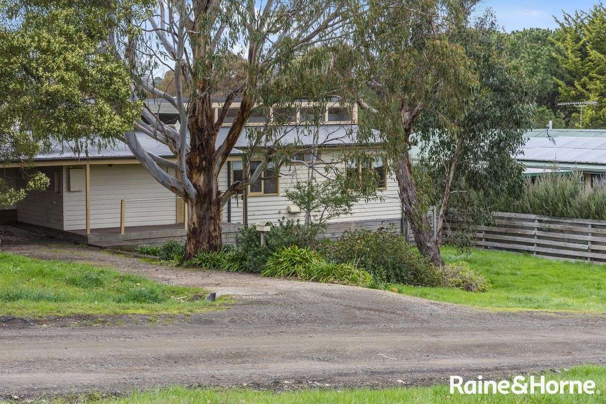 5 French Street — photo from Raine & Horne Kyneton