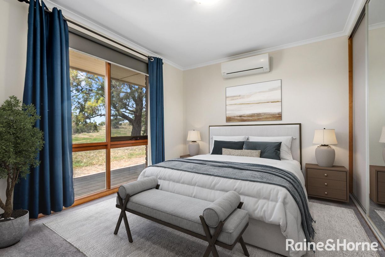 147 Racecourse Road — photo 11 of 24