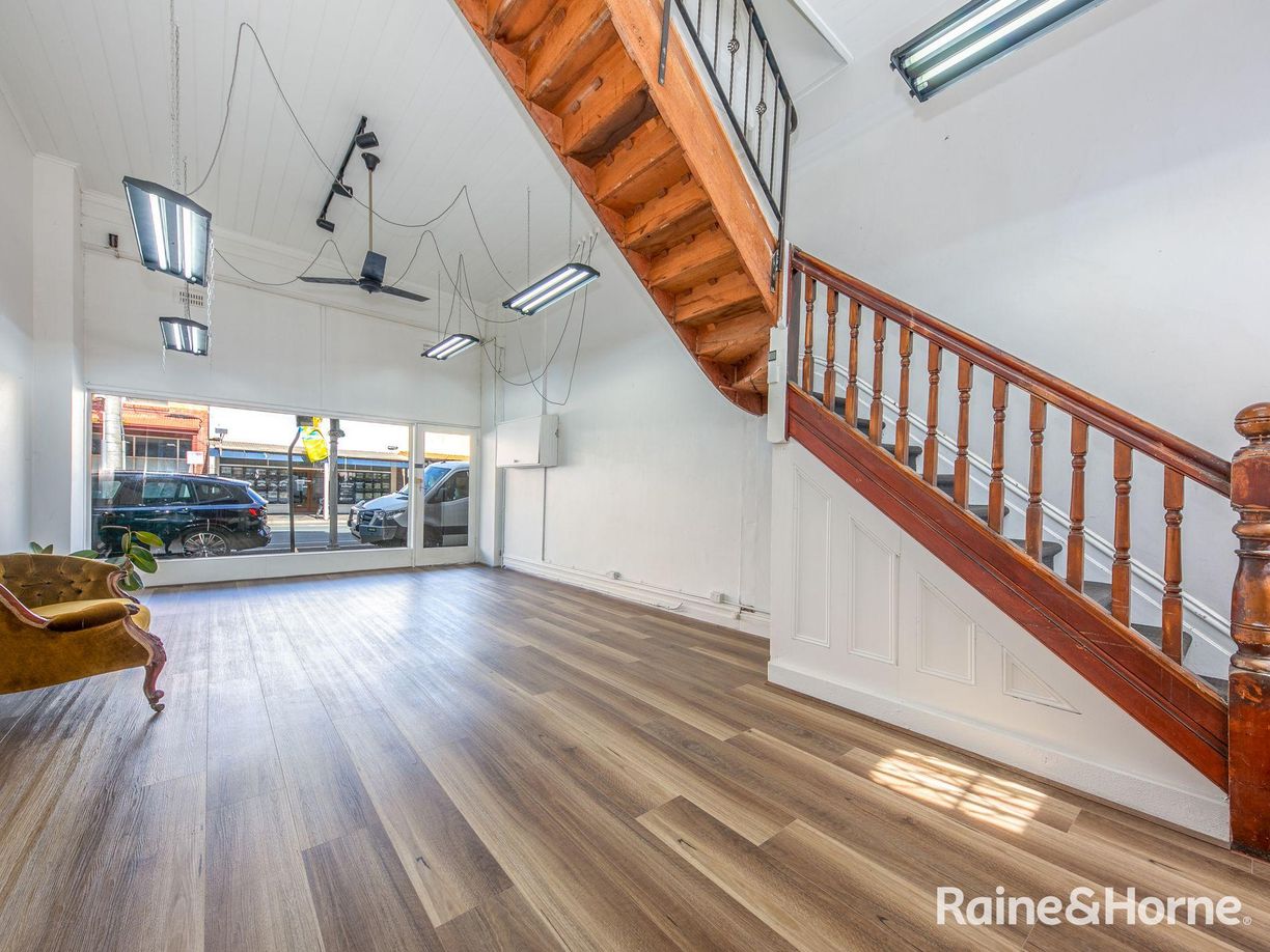 11 High Street — photo 3 of 9