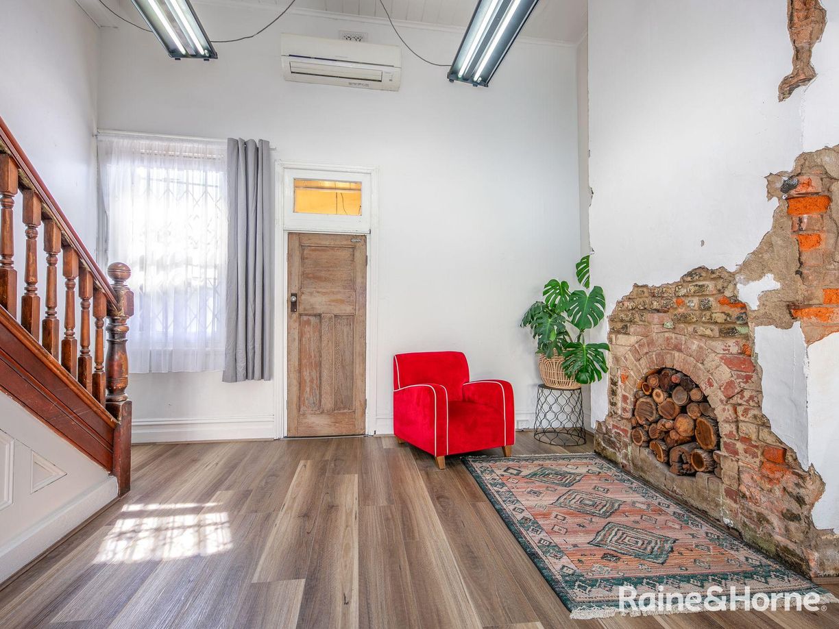 11 High Street — photo from Raine & Horne Kyneton