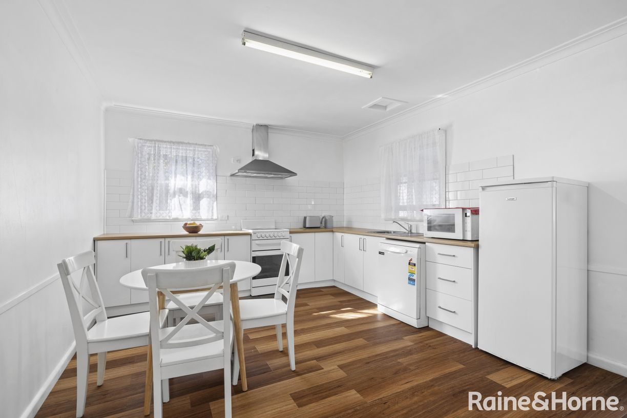 10 Warren Street — photo 5 of 19