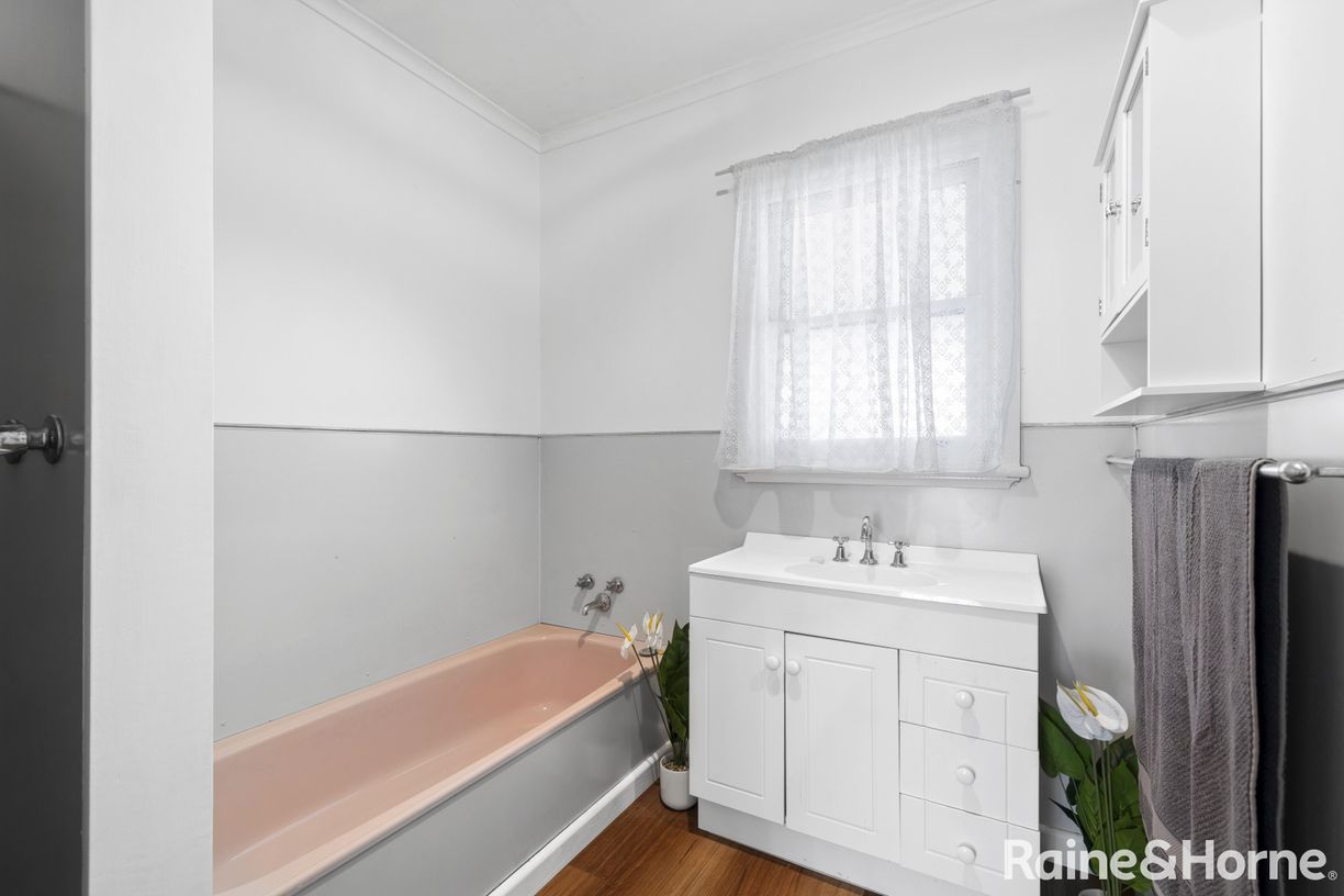 10 Warren Street — photo 11 of 19