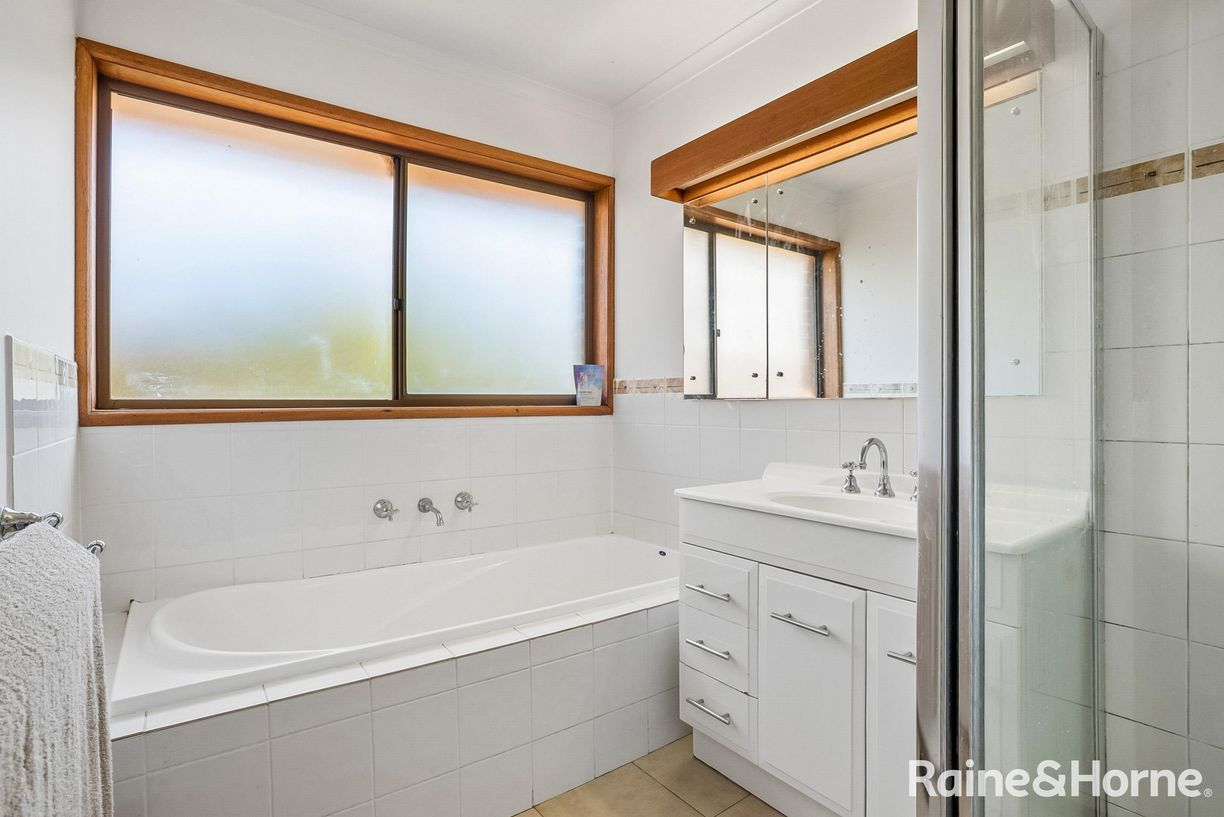 17 Coulthard Street — photo 12 of 24