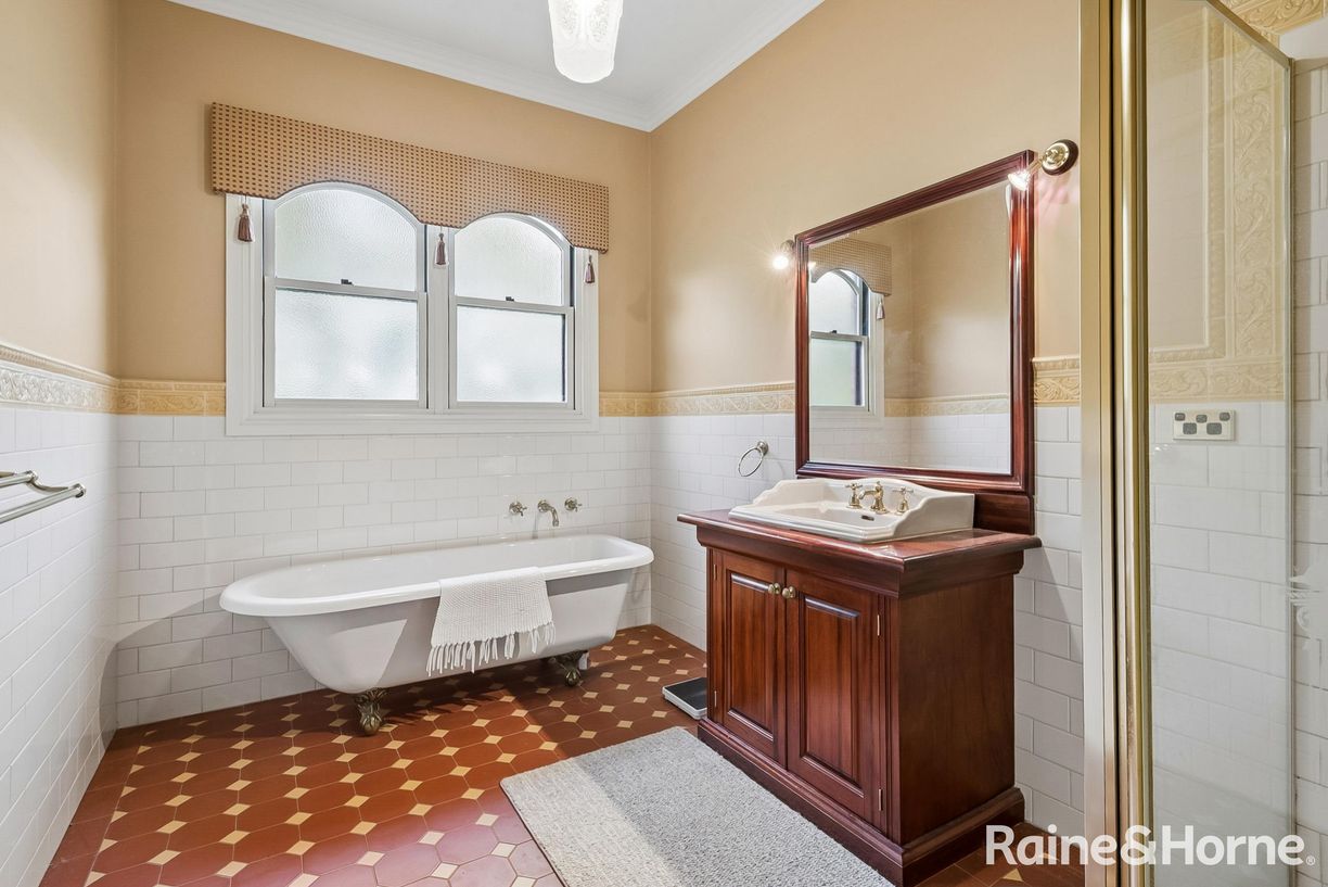 26 Tattersall Drive — photo 15 of 25