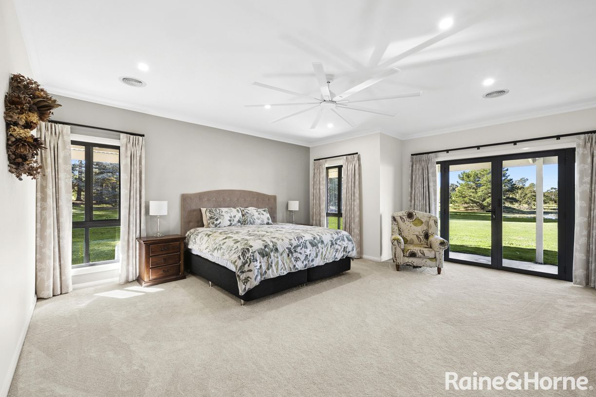 35 Parkes Drive — photo 14 of 27