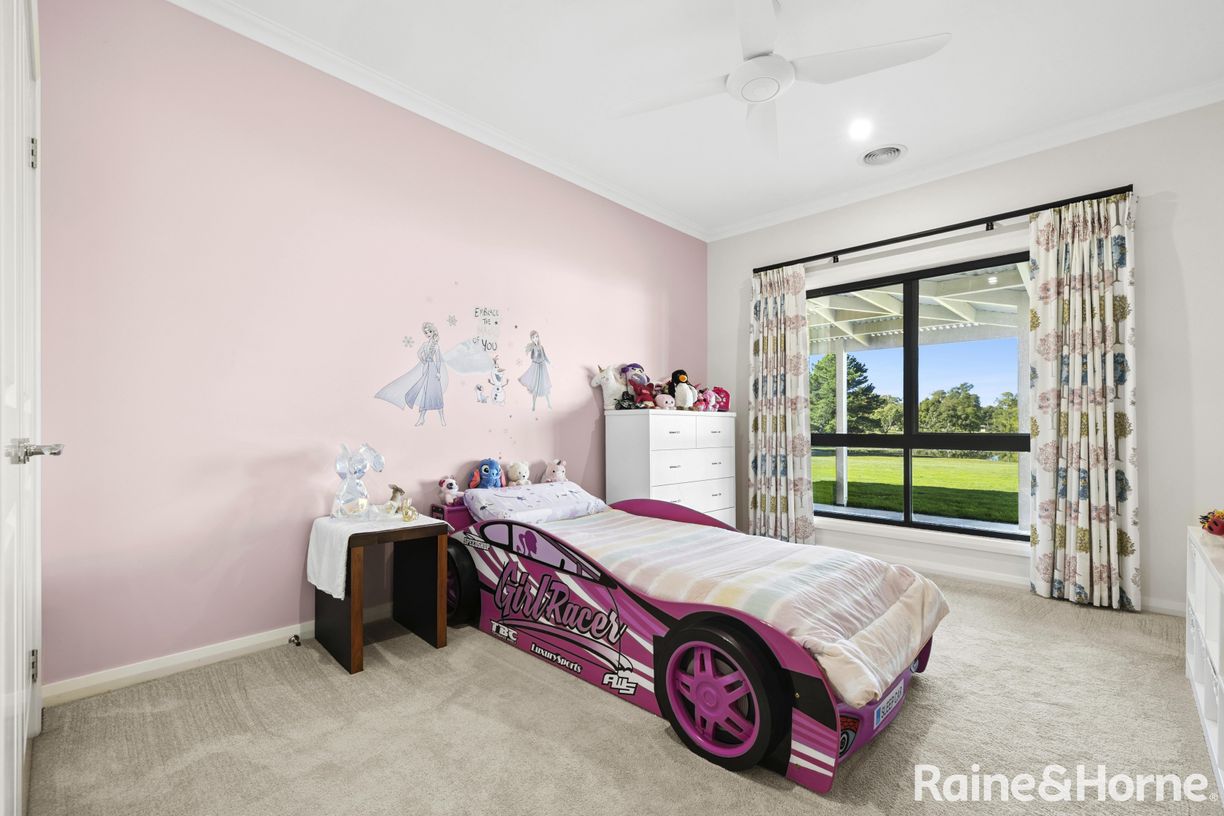 35 Parkes Drive — photo 19 of 27