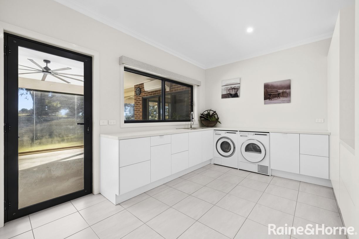 35 Parkes Drive — photo 22 of 27