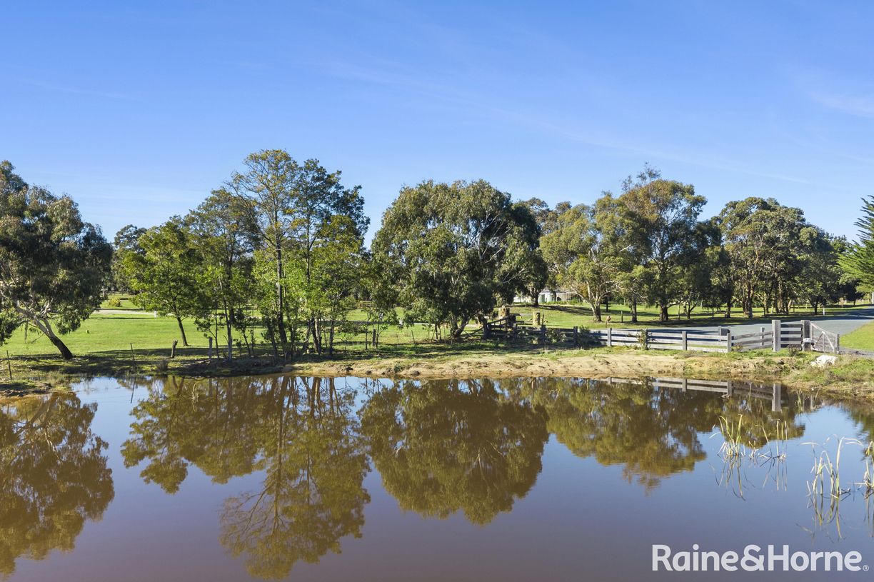 35 Parkes Drive — photo 6 of 27
