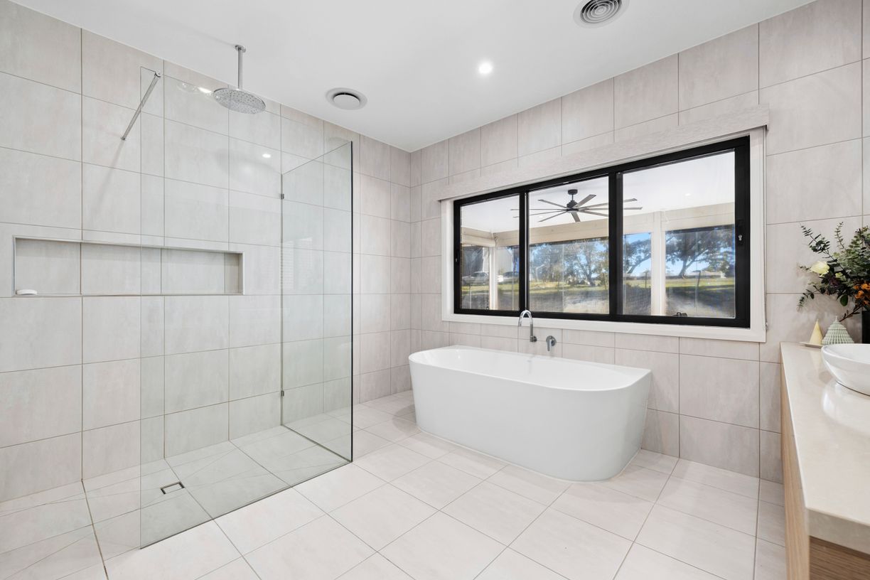 35 Parkes Drive — photo 18 of 27