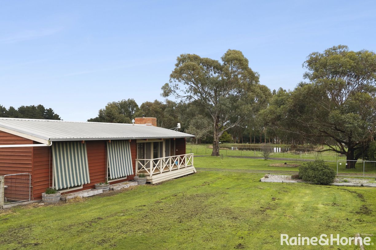 96 Baynton Road — photo 23 of 24